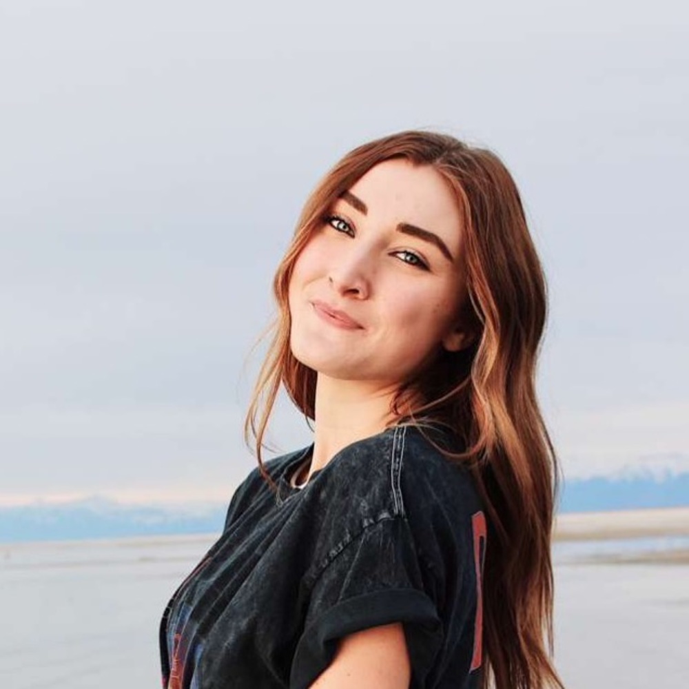 Meet your Posher, Lily